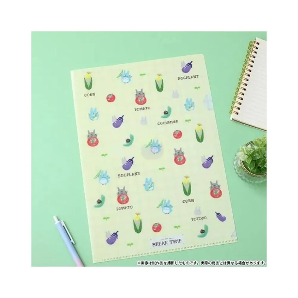 Maison Ghibli Clear File A4 Break Time Vegetables - My Neighbor Totoro
