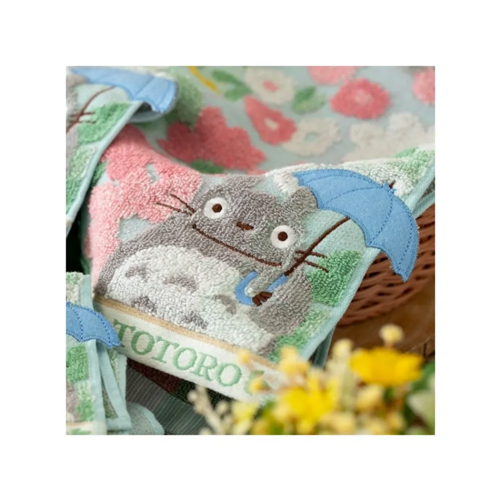 New Maison Ghibli Large Bath Towel Totoro Flower Fields 60X120 Cm - My Neighbor Totoro