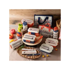 New Maison Ghibli Lunch Box 4 Locks Wild Flowers 650 Ml - Kiki'S Delivery Service