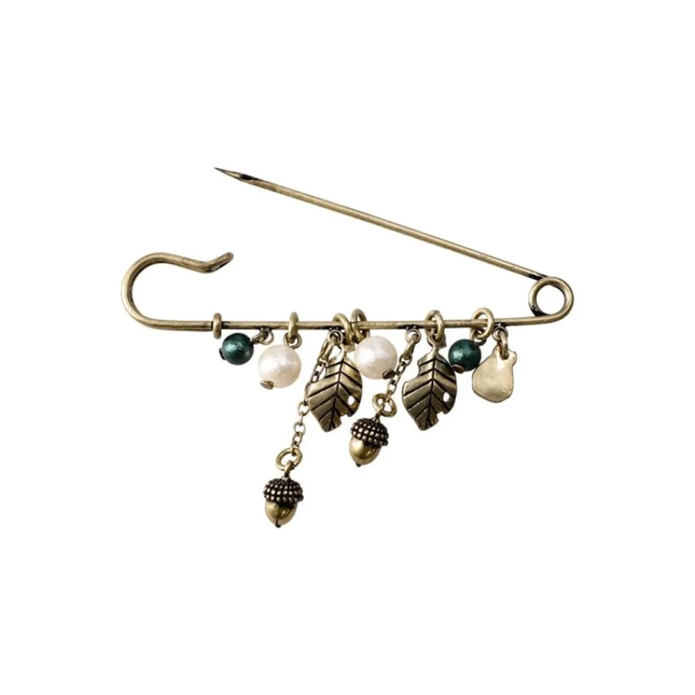 Clearance Maison Ghibli Safety Pin Brooch Totoro & Leaves - My Neighbor Totoro